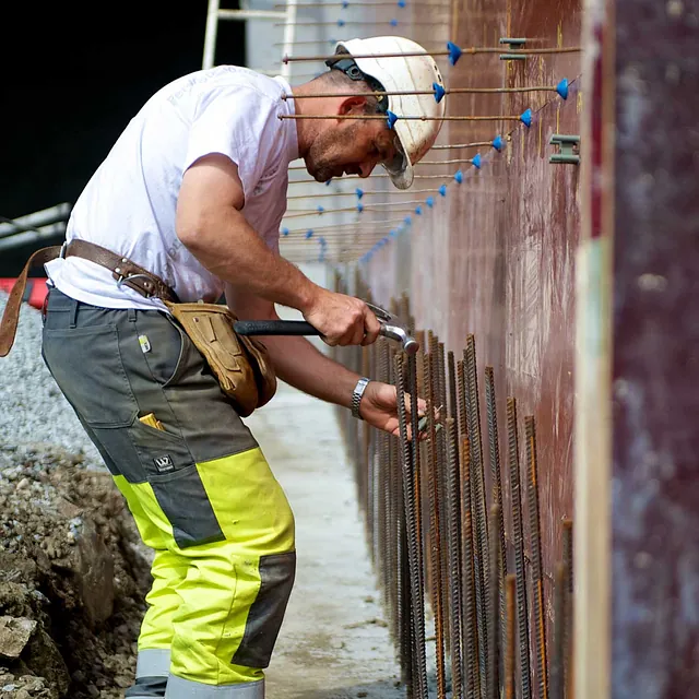 Snekker i arbeid